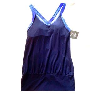 Victoria’s Secret VSX Sport-NWT Sport bra top Sz S